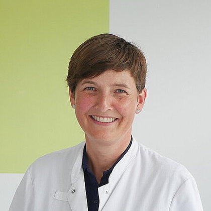 Dr. Julia Schumm, Chefärztin Medizinische Klinik I - Kardiologie Dr. Julia Schumm, Chefärztin Medizinische Klinik I - Kardiologie