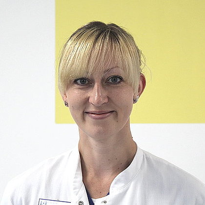 Dr. Jessica Hölderle Dr. Jessica Hölderle