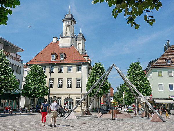 Fußgängerzone und Rathaus