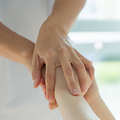 Hände die sich halten Hände die sich halten